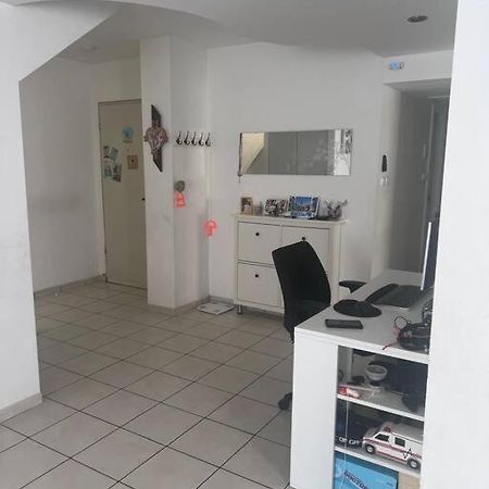 Apartamento דופלקס משפחתי בשכונת מנחם בגין Ramla Exterior foto