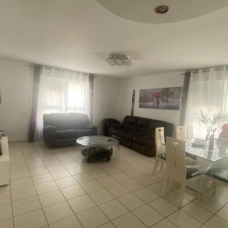 Apartamento דופלקס משפחתי בשכונת מנחם בגין Ramla Exterior foto